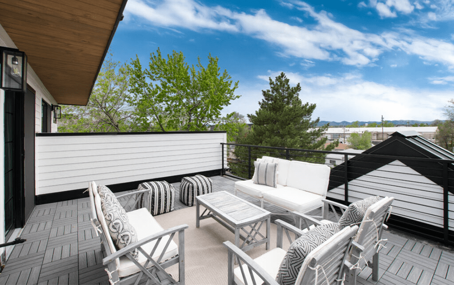 11-Balcony-Lounge 11-Balcony-Lounge
